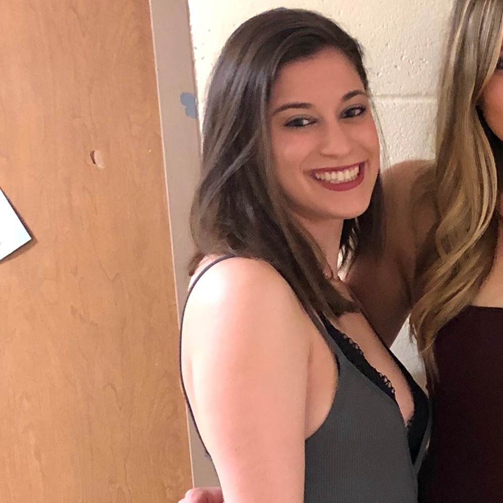 Meet your Posher, Becca
